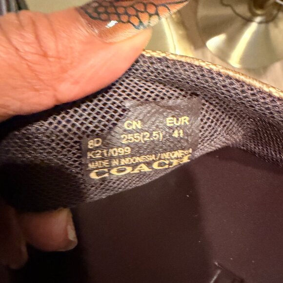 COACH Signature Canvas & Leather Flip-Flop Sandals (Mens)– Classic. Comfortable. - Picture 4 of 8